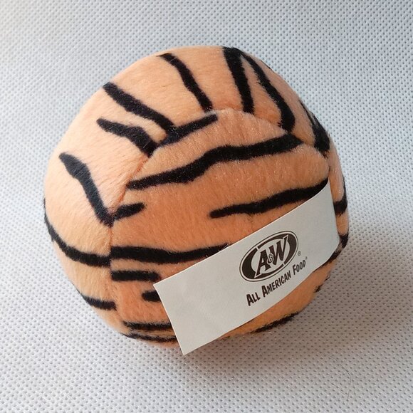 🎯 10 for $12 / A&W Collectible Plush Ball - Picture 3 of 4